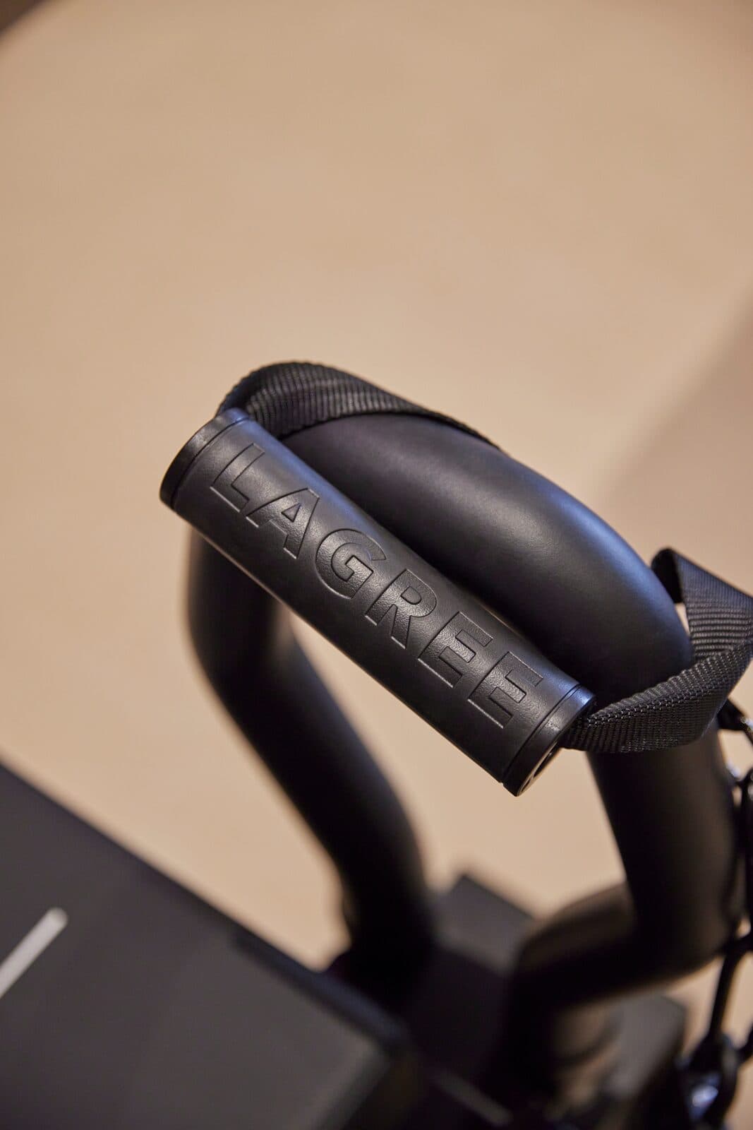 Détail d'une machine Lagree Micro Pro - studio SLOMO Toulouse
